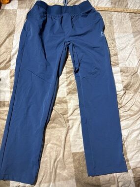 Reebok Men’s Dark Blue Performance Joggers